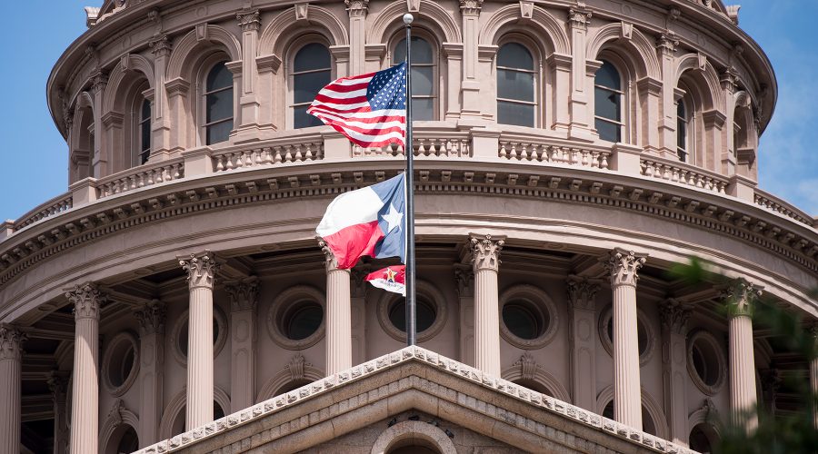 The Texas law shoots at women and hits the Constitution